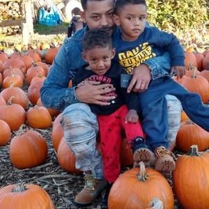 Meet your Posher, Morales